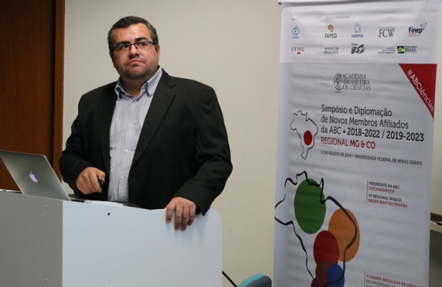 Siomar de Castro Soares (UFTM)