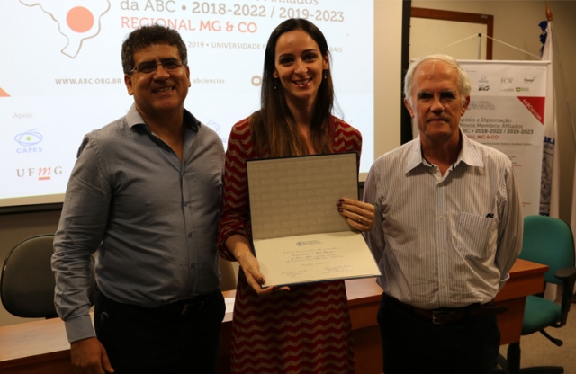 Mauro Martins Teixeira, Raquel Cardoso de Melo Minardi e Alberto Laender