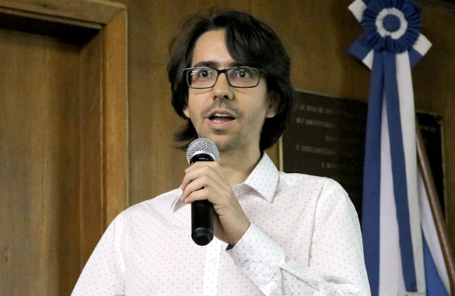 Augusto Teixeira (IMPA) em sua apresentação