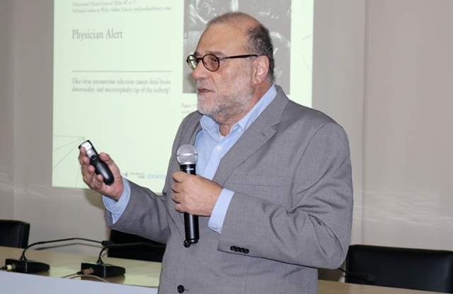 Amilcar Tanuri (Membro Titular da ABC) em sua apresentação